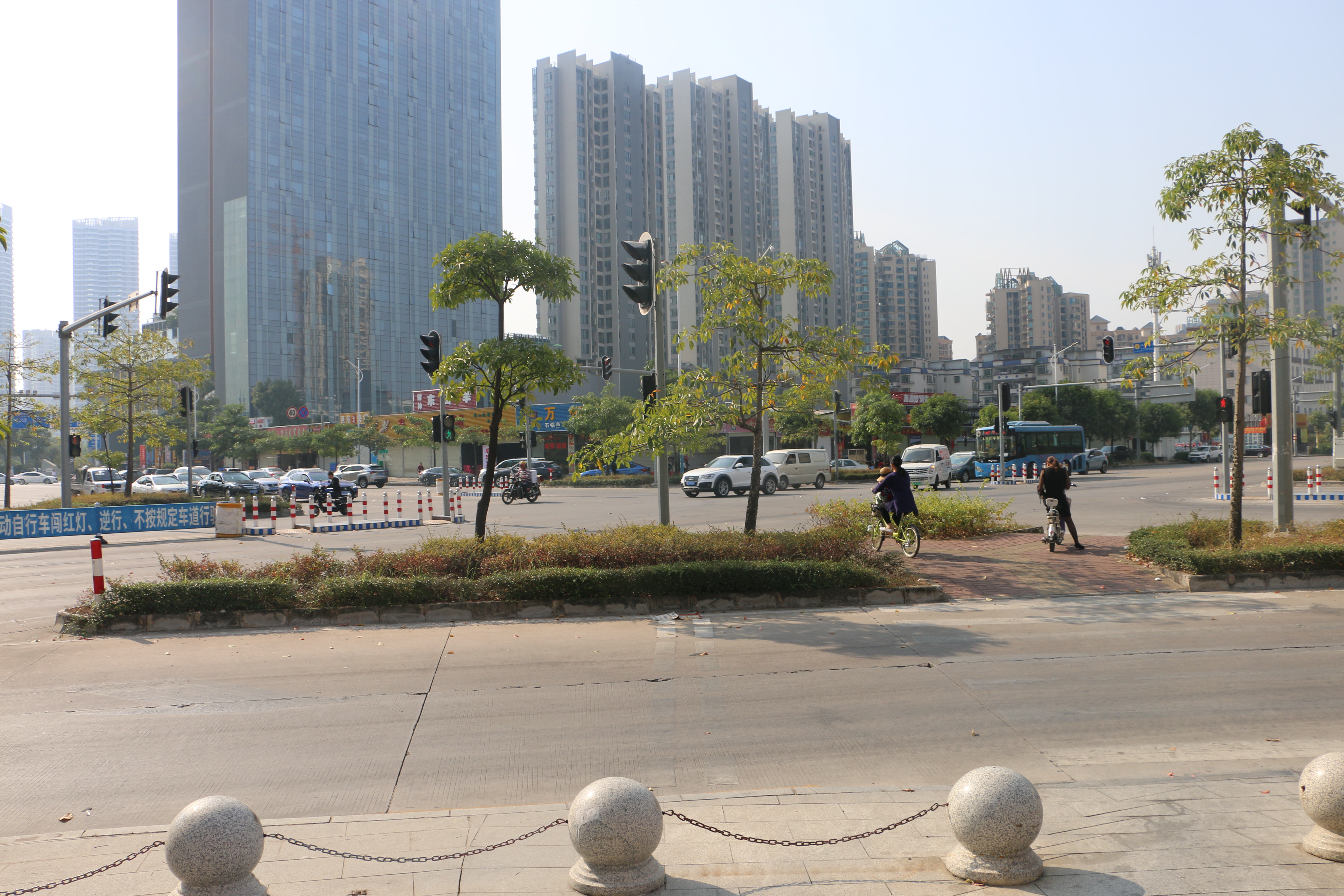 市區(qū)連接道捆綁建設(shè)工程（二期）--河南岸村市政道路建設(shè)工程